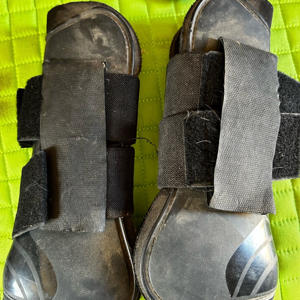 Horse sized brushing boots